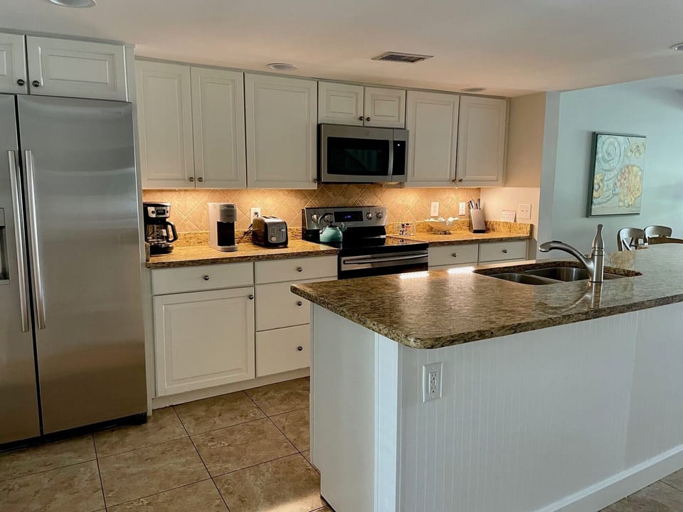 Villa, Multiple Beds, Kitchen (1617 Port Villas) | Private kitchen | Coffee/tea maker, dining table
