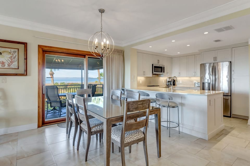 Villa, Multiple Beds, Kitchen (1868 Beachside Tennis) | Dining