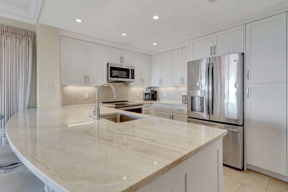 Villa, Multiple Beds, Kitchen (1868 Beachside Tennis) | Private kitchen | Coffee/tea maker, dining table