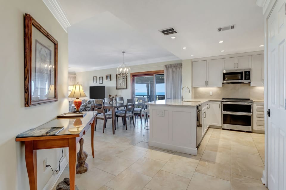Villa, Multiple Beds, Kitchen (1868 Beachside Tennis) | Private kitchen | Coffee/tea maker, dining table