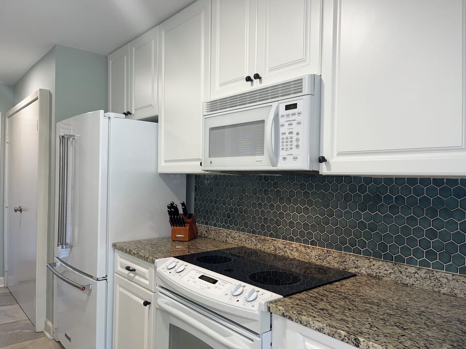 Villa, Multiple Beds, Kitchen, Garden View (2241 Heritage Villas) | Private kitchen | Coffee/tea maker, dining tables