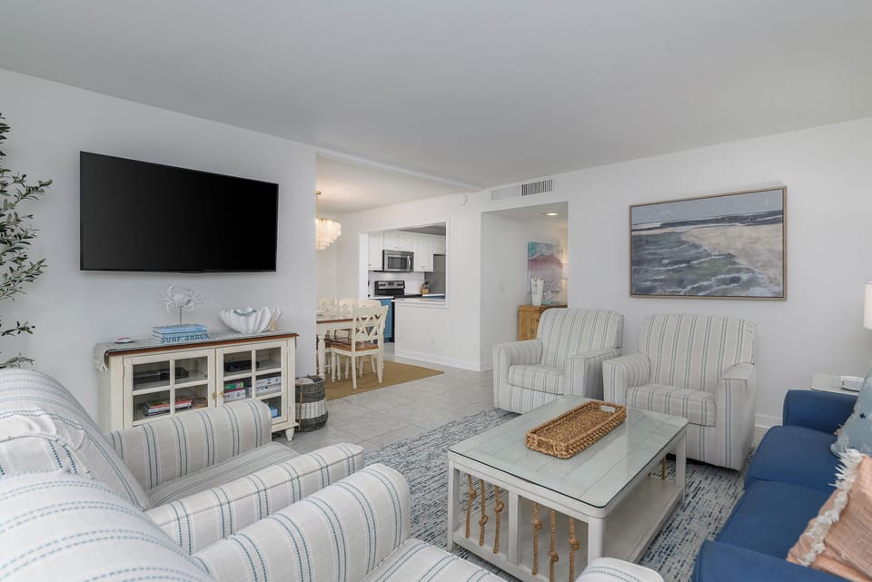 Villa, Multiple Beds, Kitchen, Garden View (2214 Heritage Villas) | Living area | 42-inch flat-screen TV with digital channels