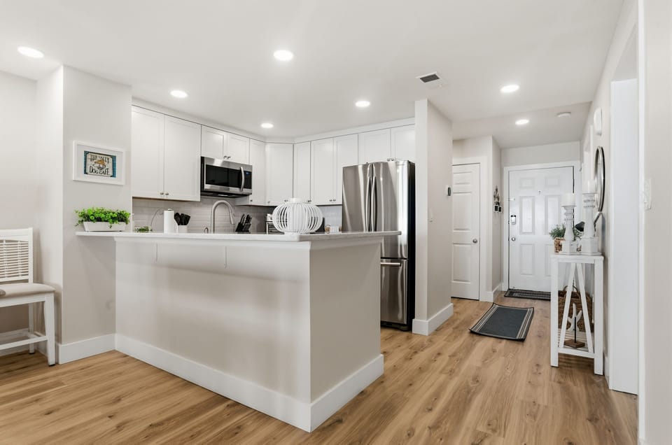 Villa, Multiple Beds, Kitchen (1835 Beachside Tennis) | Private kitchen | Coffee/tea maker, dining table