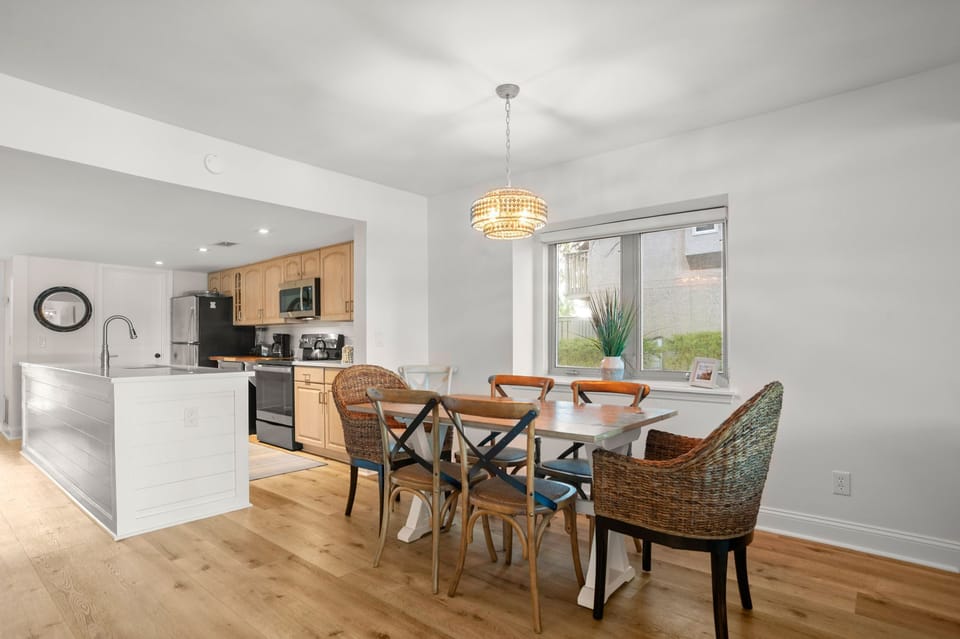 Villa, Multiple Beds, Kitchen (1619 Port Villas) | Dining
