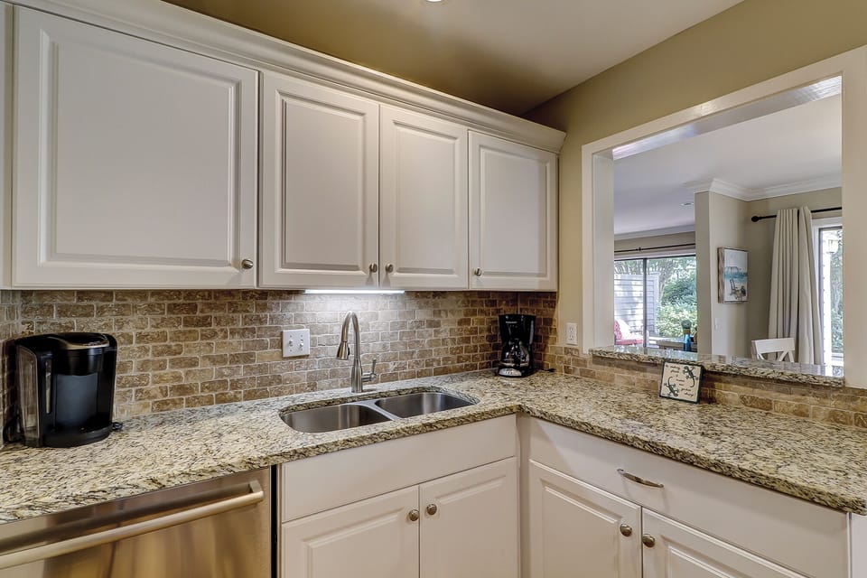 Villa, Multiple Beds, Kitchen, Garden View (2289 Heritage Villas) | Private kitchen | Coffee/tea maker, dining tables