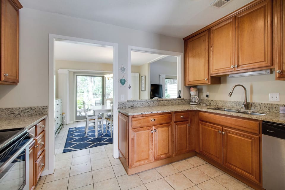 Villa, Multiple Beds, Kitchen, Garden View (2301 Heritage Villas) | Private kitchen | Coffee/tea maker, dining table