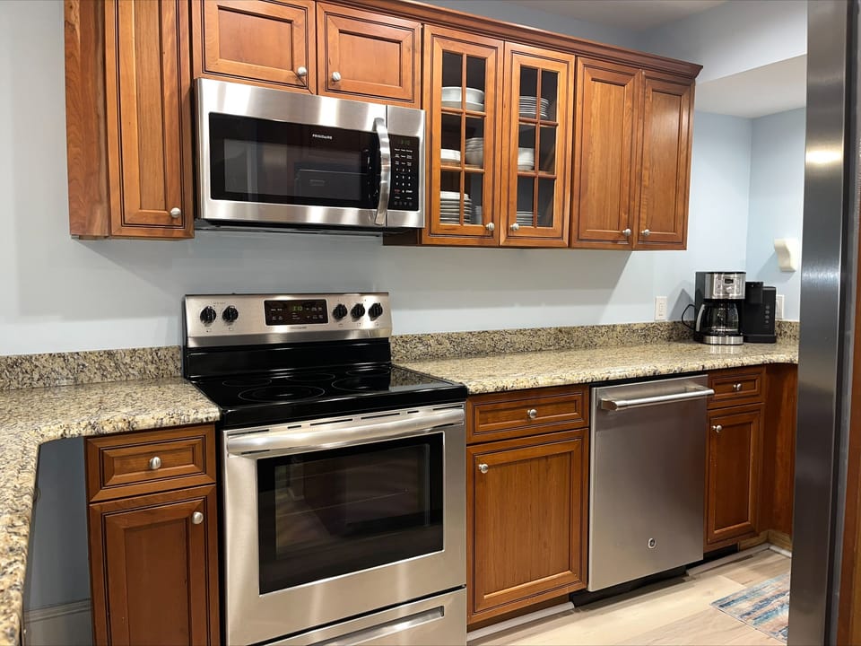 Villa, Multiple Beds, Kitchen, Garden View (2437 Inland Harbour) | Private kitchen | Coffee/tea maker, dining table