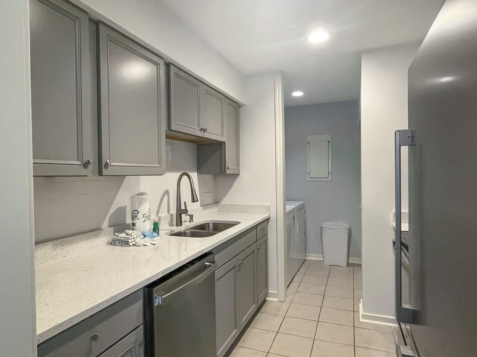 Villa, Multiple Beds, Kitchen, Garden View (2339 Racquet Club) | Private kitchen | Coffee/tea maker, dining table