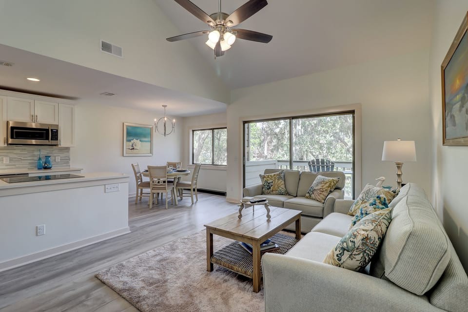 Villa, 1 King Bed with Sofa bed, Kitchen (2338 Racquet Club) | Living area | 42-inch flat-screen TV with digital channels