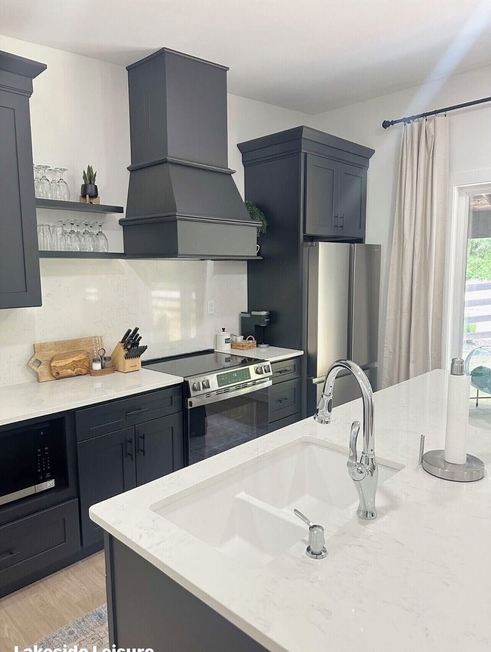 Beautiful kitchen with island
