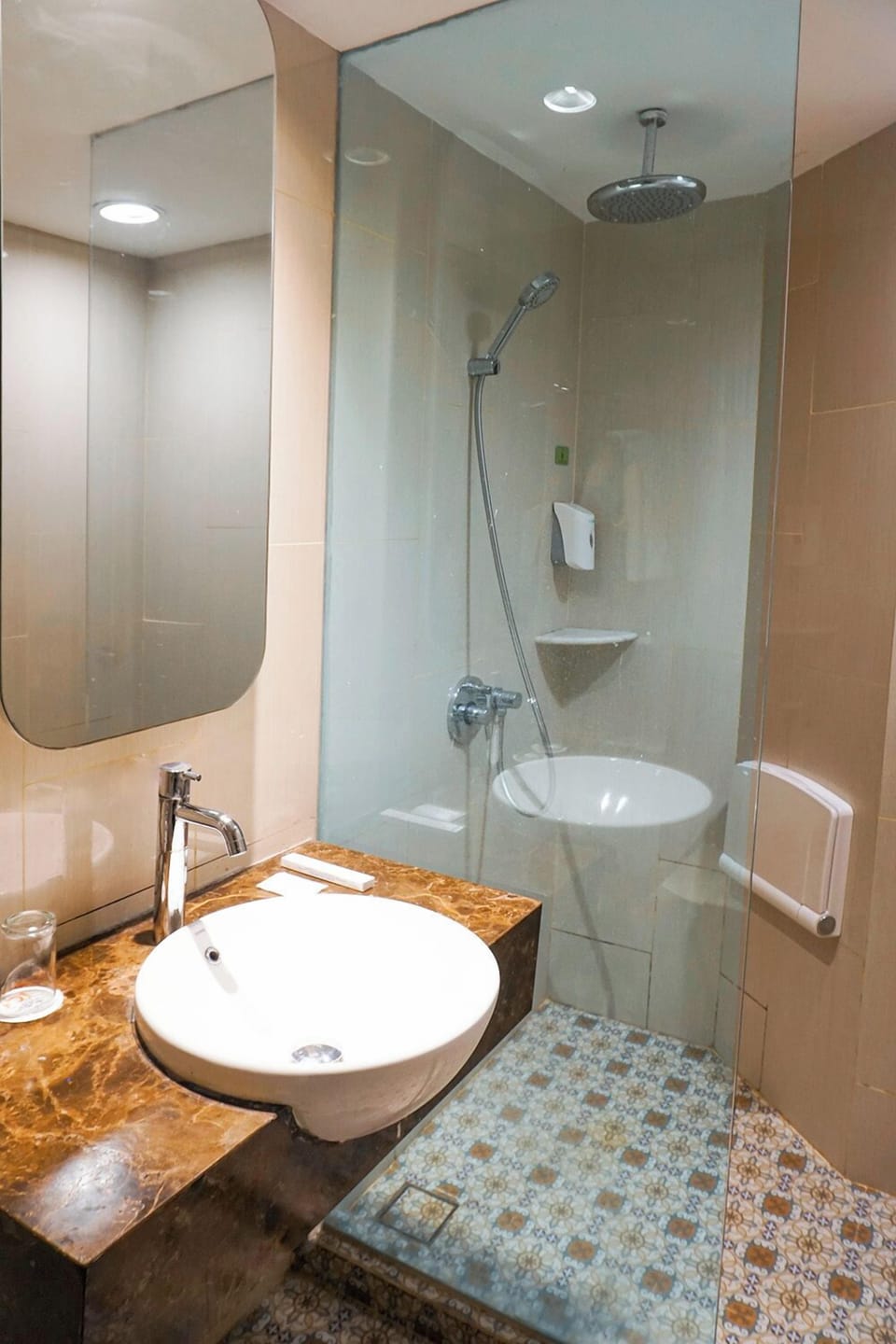 Shower, free toiletries, towels, soap