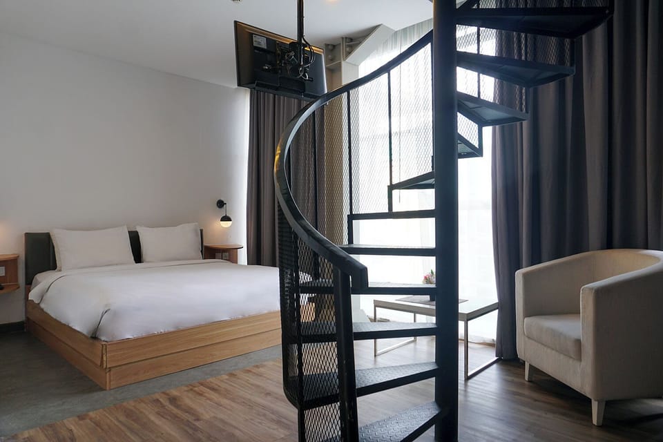 Urban Duplex | Free WiFi, bed sheets