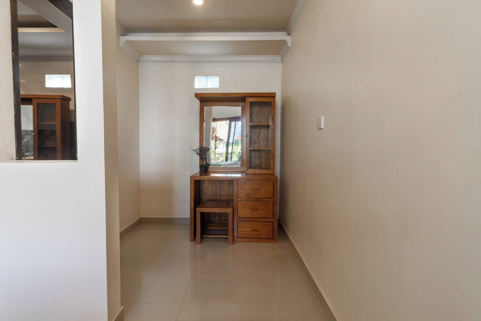 Classic Villa, 2 Bedrooms, Private Pool | Desk, laptop workspace, free WiFi