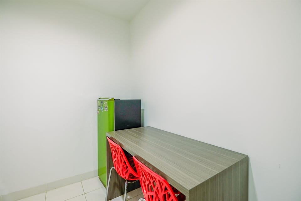 Standard Apartment, 2 Bedrooms (Apartment) | Dining room