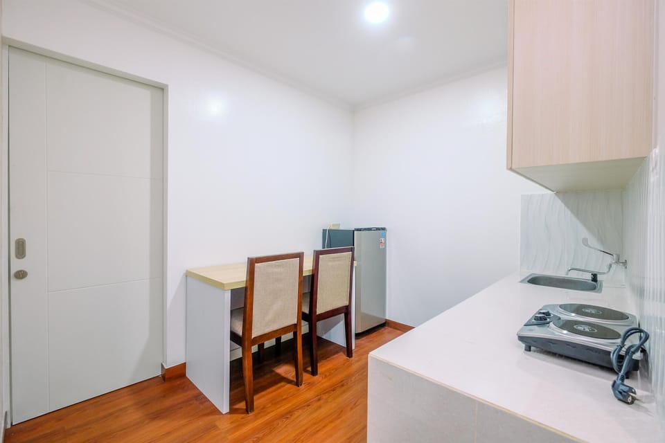 Standard Apartment, 2 Bedrooms (Apartment) | Dining room