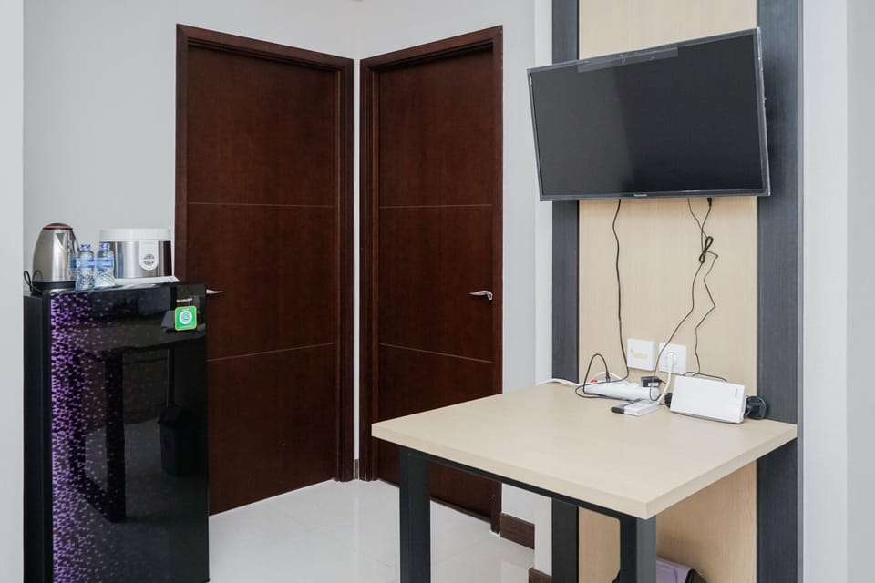 Standard Apartment, 2 Bedrooms (Apartment) | Dining room