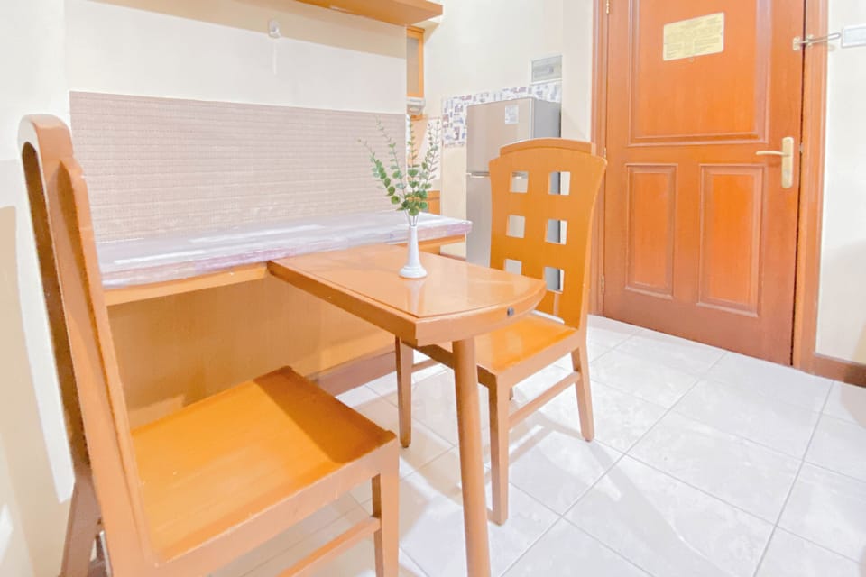 Standard Apartment, 2 Bedrooms (Apartment) | Dining room