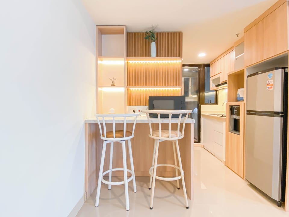 Standard Apartment, 2 Bedrooms (Apartment) | Dining room