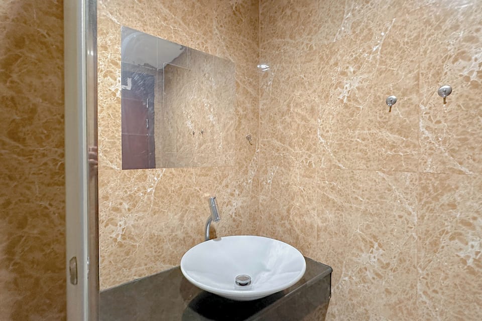 Tidy and Strategic Location Studio Grand Sungkono Lagoon Apartment Apartment in Surabaya