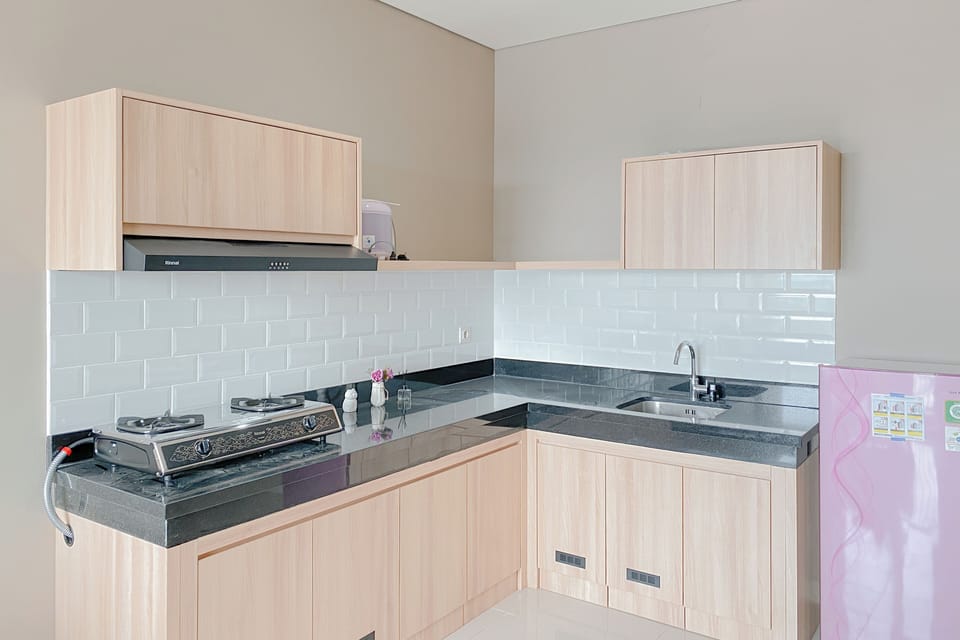 Standard Apartment, 2 Bedrooms (Apartment) | Private kitchen | Microwave