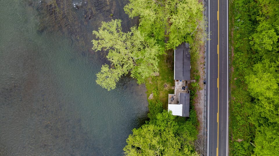 Easy Access from main road WV-3 / WV-12