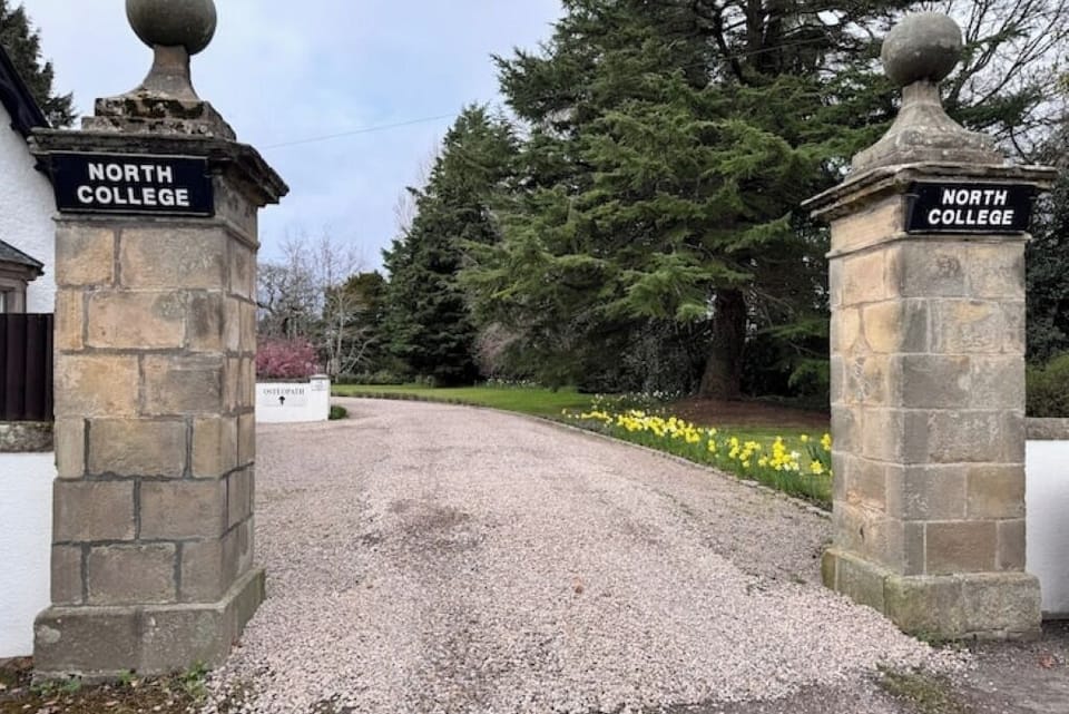 Entrance to estatecooper Park
