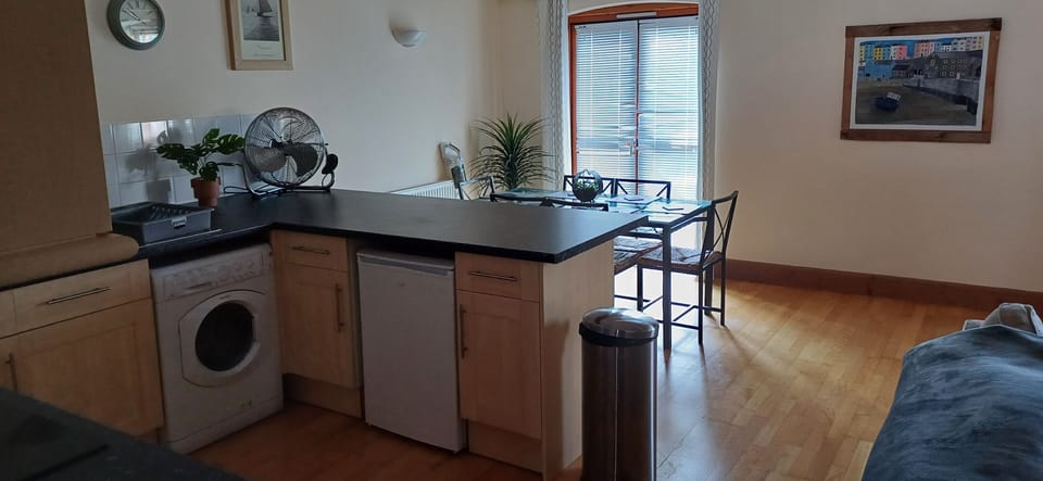 Kitchen counter
