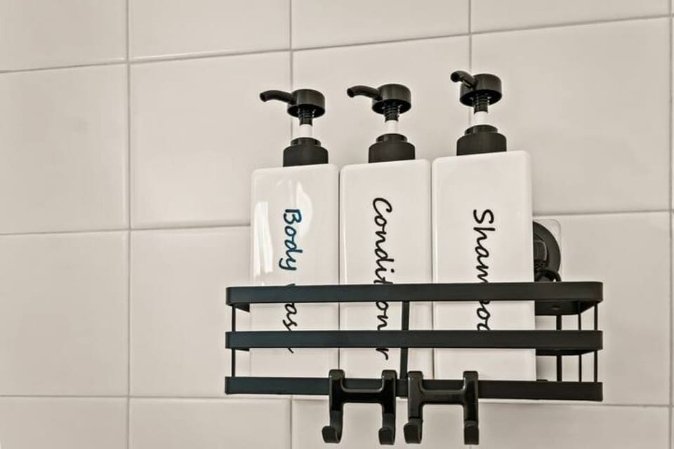 Bathroom amenities