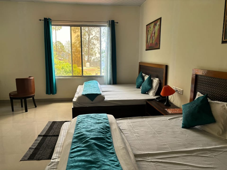 Family suite With Balcony | Free WiFi