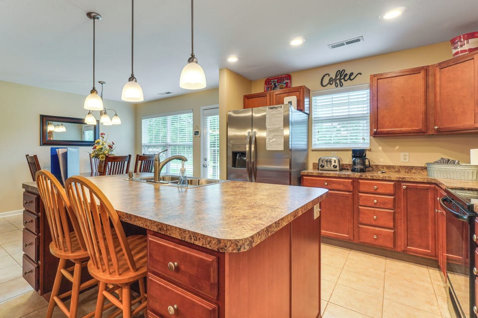 Kitchen | Central A/C & Heat | Drip Coffee Maker | Toaster