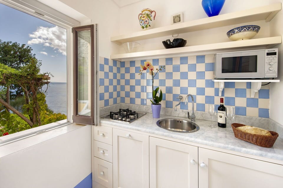 Autumn, Kitchen, Spring, Summer