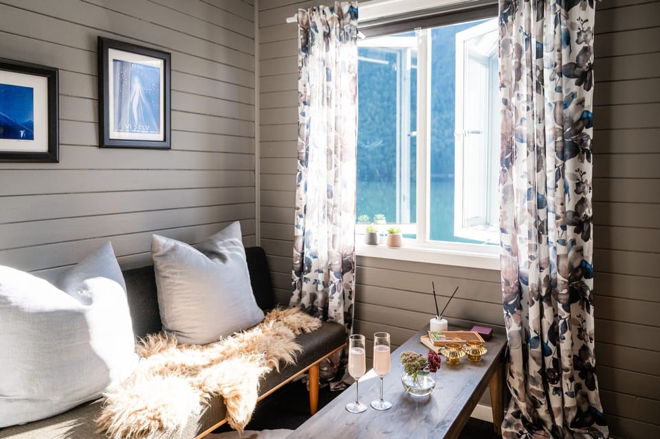 Small Double Room, 1 Double Bed (Fjord View) | Free WiFi, bed sheets