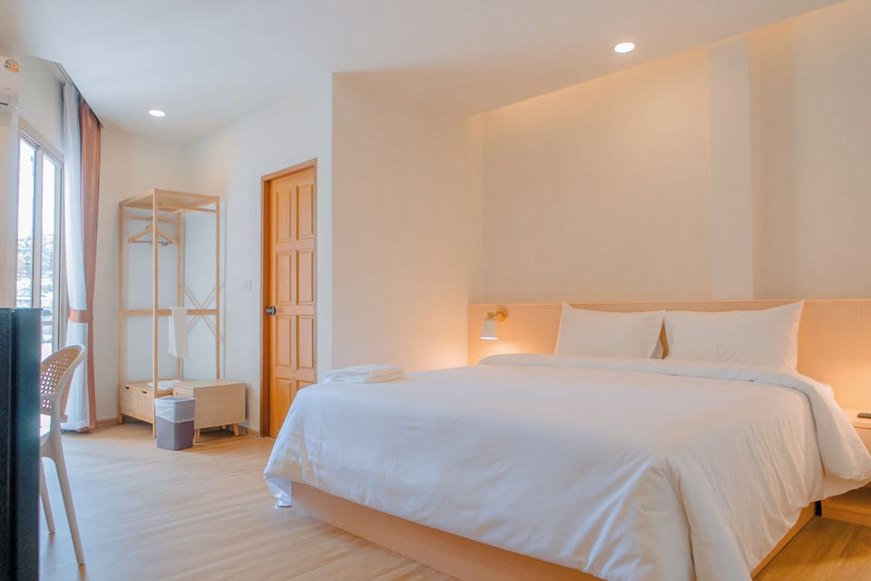 Standard Double Room, City View | Desk, blackout drapes, free WiFi, bed sheets