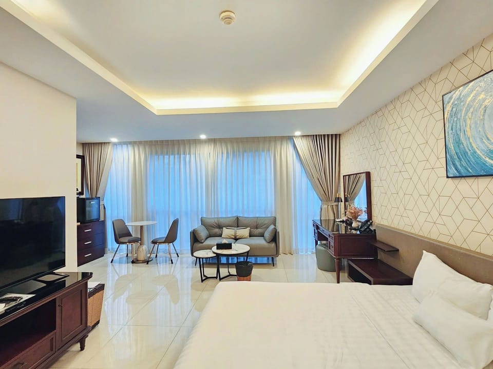 Deluxe Double Room | Memory foam beds, minibar, in-room safe, individually furnished