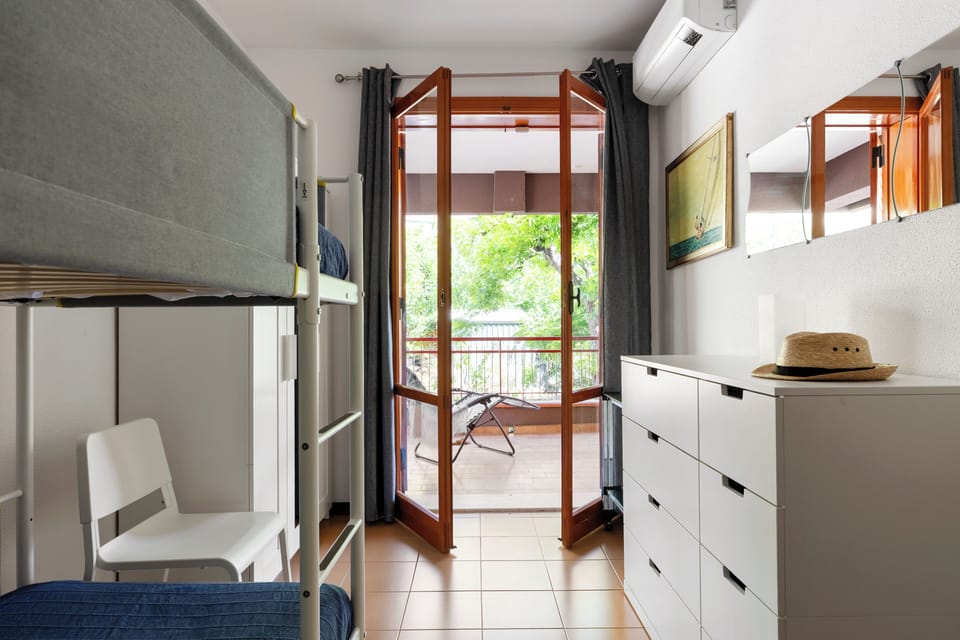 Comfort Apartment | 2 bedrooms, WiFi (free), bed sheets