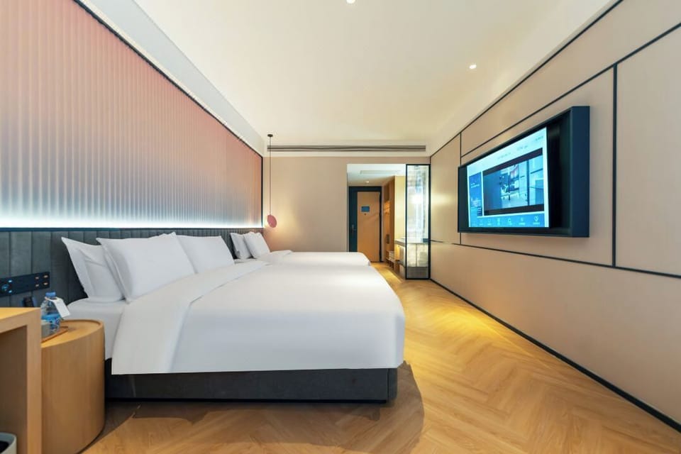 Superior Twin Room, City View | Select Comfort beds, desk, laptop workspace, blackout drapes