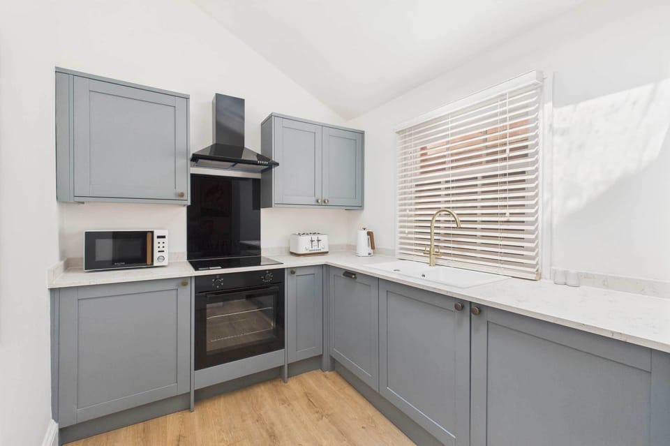 Captain's View, Whitby - Host & Stay
