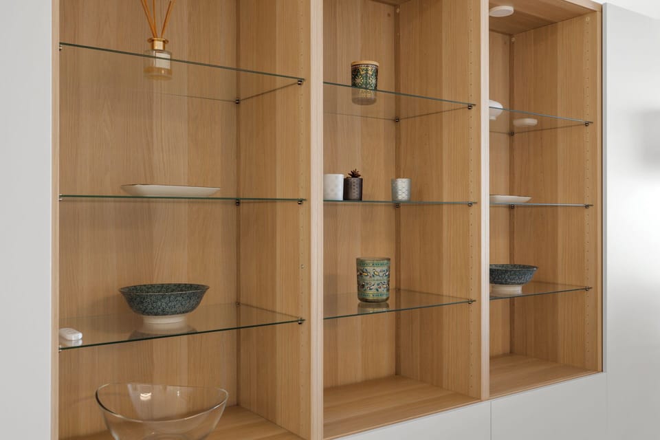 P16 - Cabinet