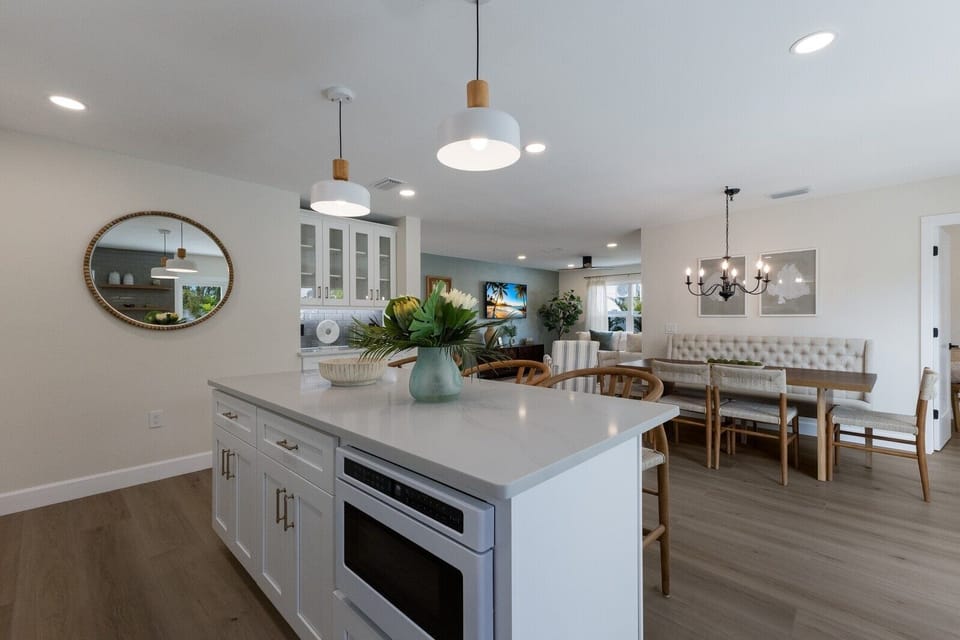 Villa, 2 Bedrooms | Dining