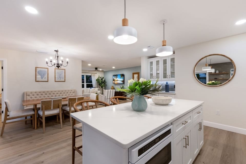 House, 2 Bedrooms | Dining