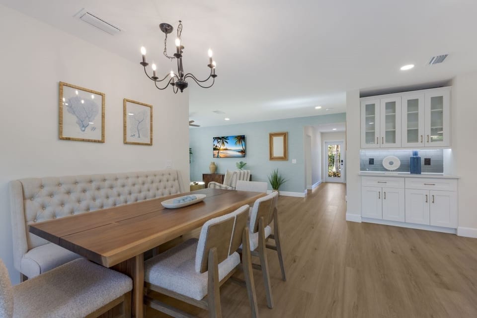 House, 2 Bedrooms | Dining