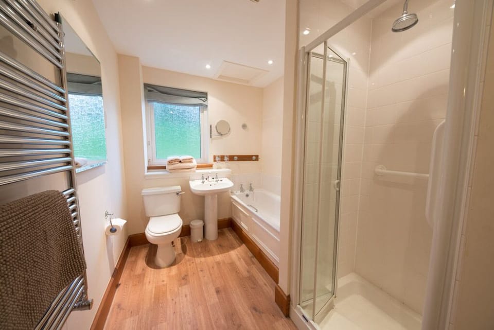 Ensuite Bathroom in each bedroom
