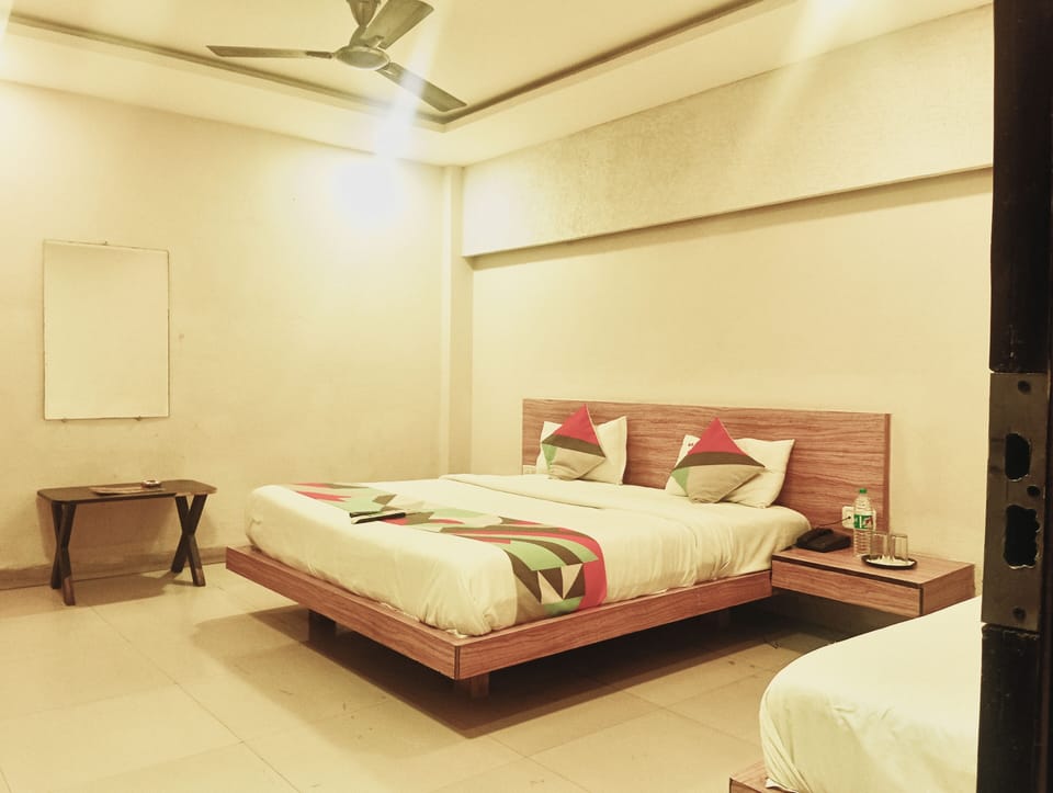 Deluxe Double Room, City View | Iron/ironing board, WiFi (free)