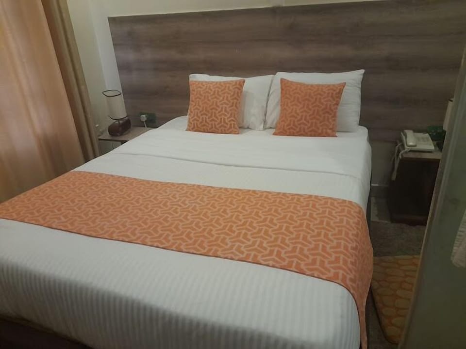 Deluxe Single Room, Garden View | Free WiFi, bed sheets