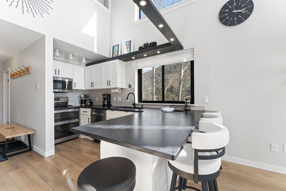 Condo (1 Bedroom) | Property amenity