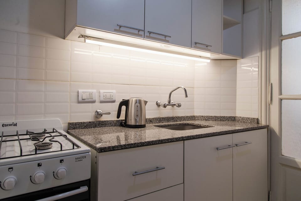 Apartment | Private kitchen | Microwave, oven, stovetop, coffee/tea maker