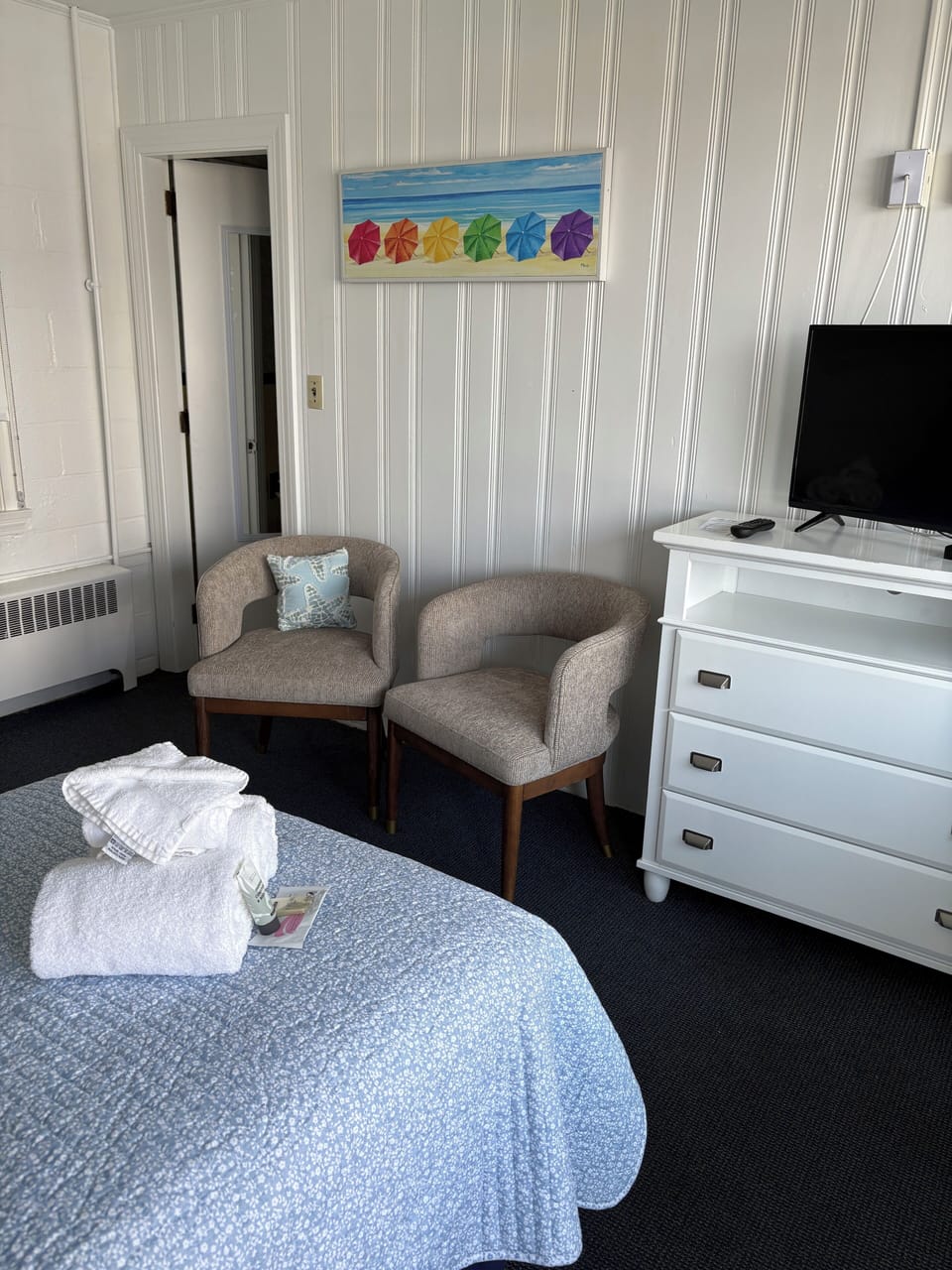 Basic Room, 2 Twin Beds | Free WiFi, bed sheets