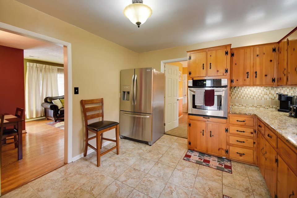 Kitchen | Cooking Basics | Keurig Coffee Maker | Microwave | Toaster