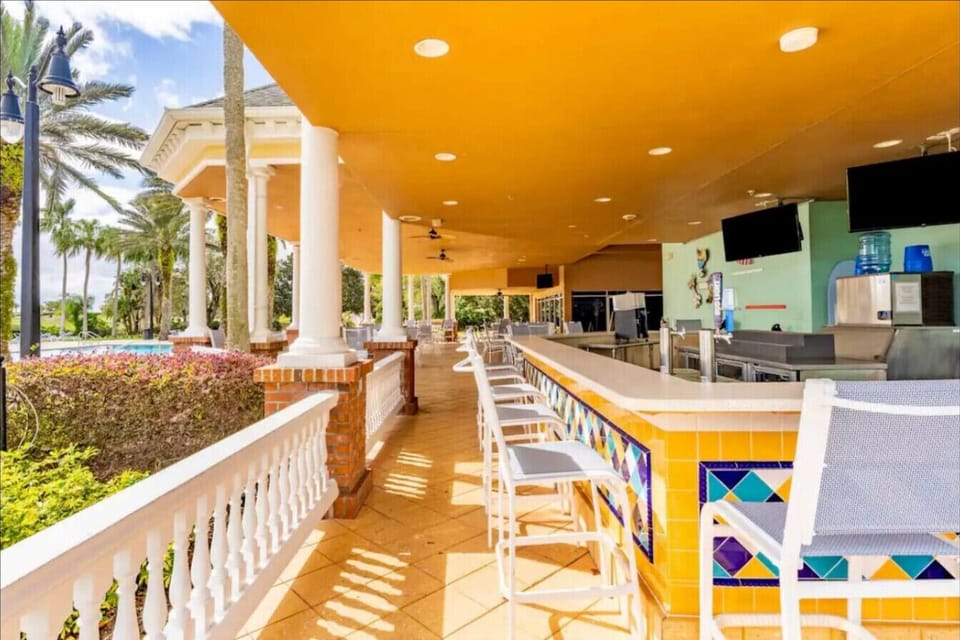 Family Bar at the Swiming Pool