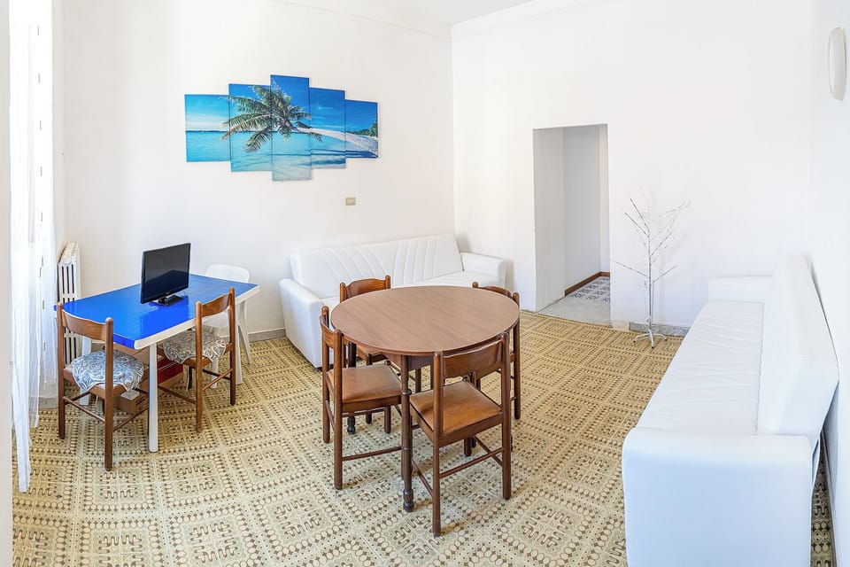 Apartment, Balcony, Sea View | Living area